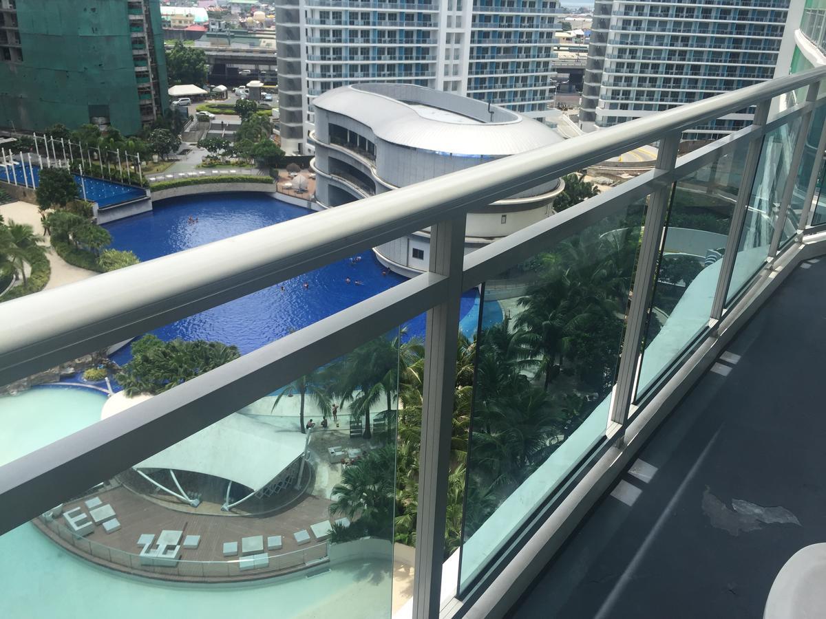 Paranaque City Azure Urban Resort Res. מראה חיצוני תמונה