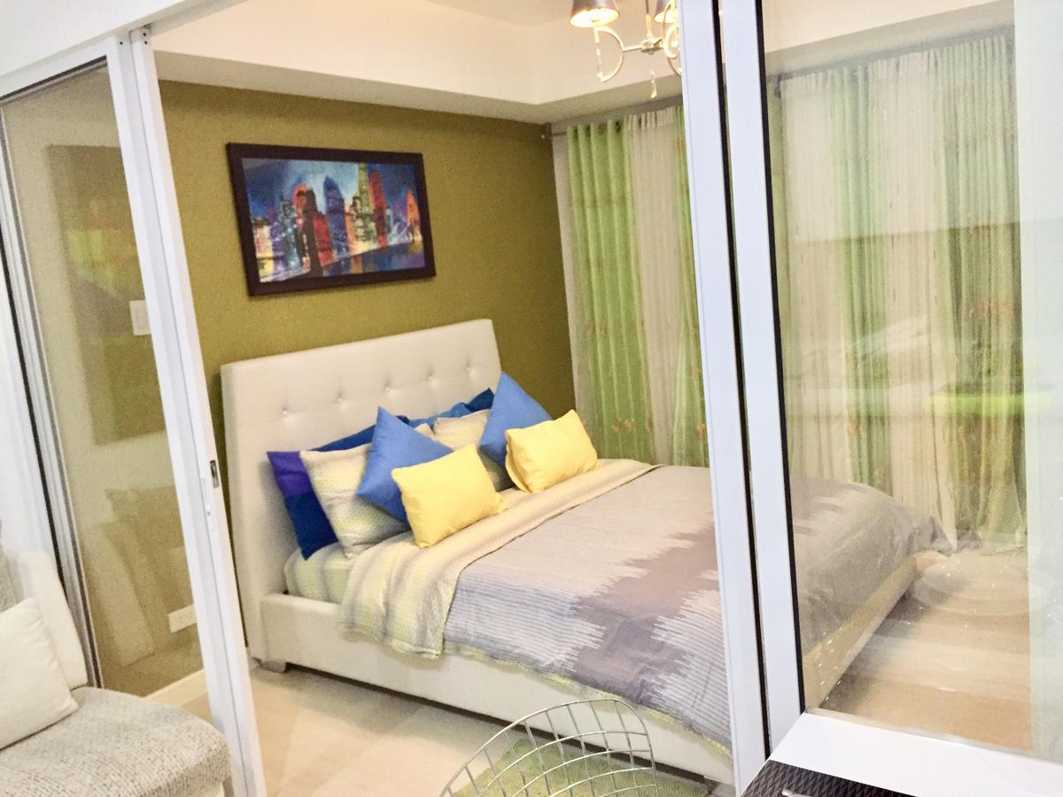 Paranaque City Azure Urban Resort Res. מראה חיצוני תמונה