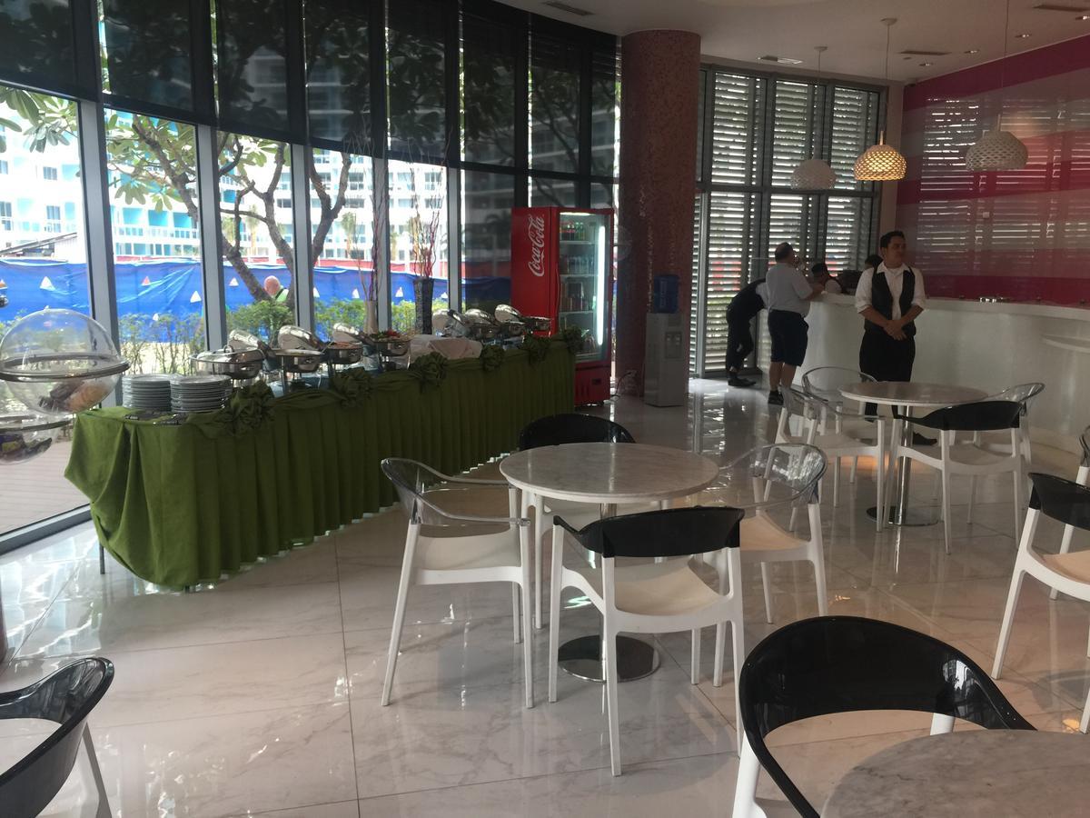 Paranaque City Azure Urban Resort Res. מראה חיצוני תמונה