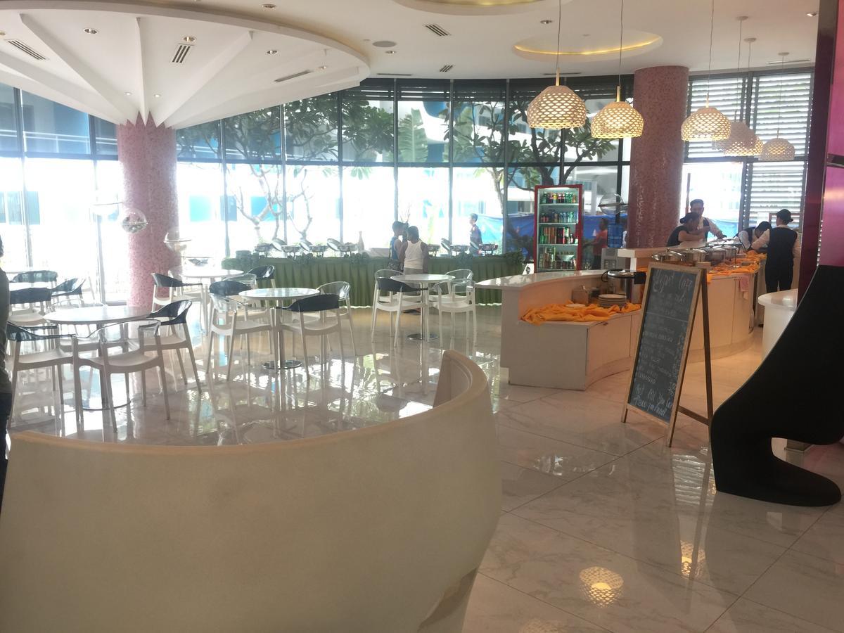 Paranaque City Azure Urban Resort Res. מראה חיצוני תמונה