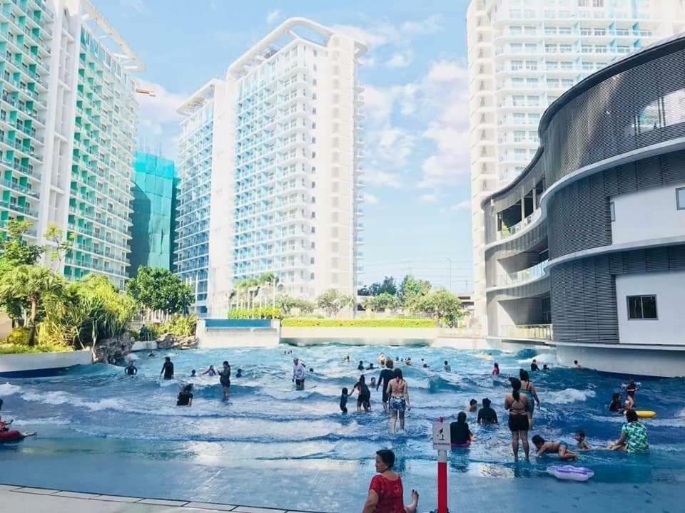 Paranaque City Azure Urban Resort Res. מראה חיצוני תמונה